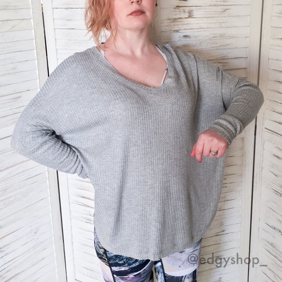 V Neck Thermal Long Sleeve Top - Picture 4 of 7